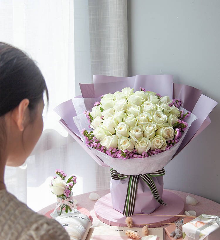 本溪十几岁的女儿喜欢花，生日送花可以给她送什么花？